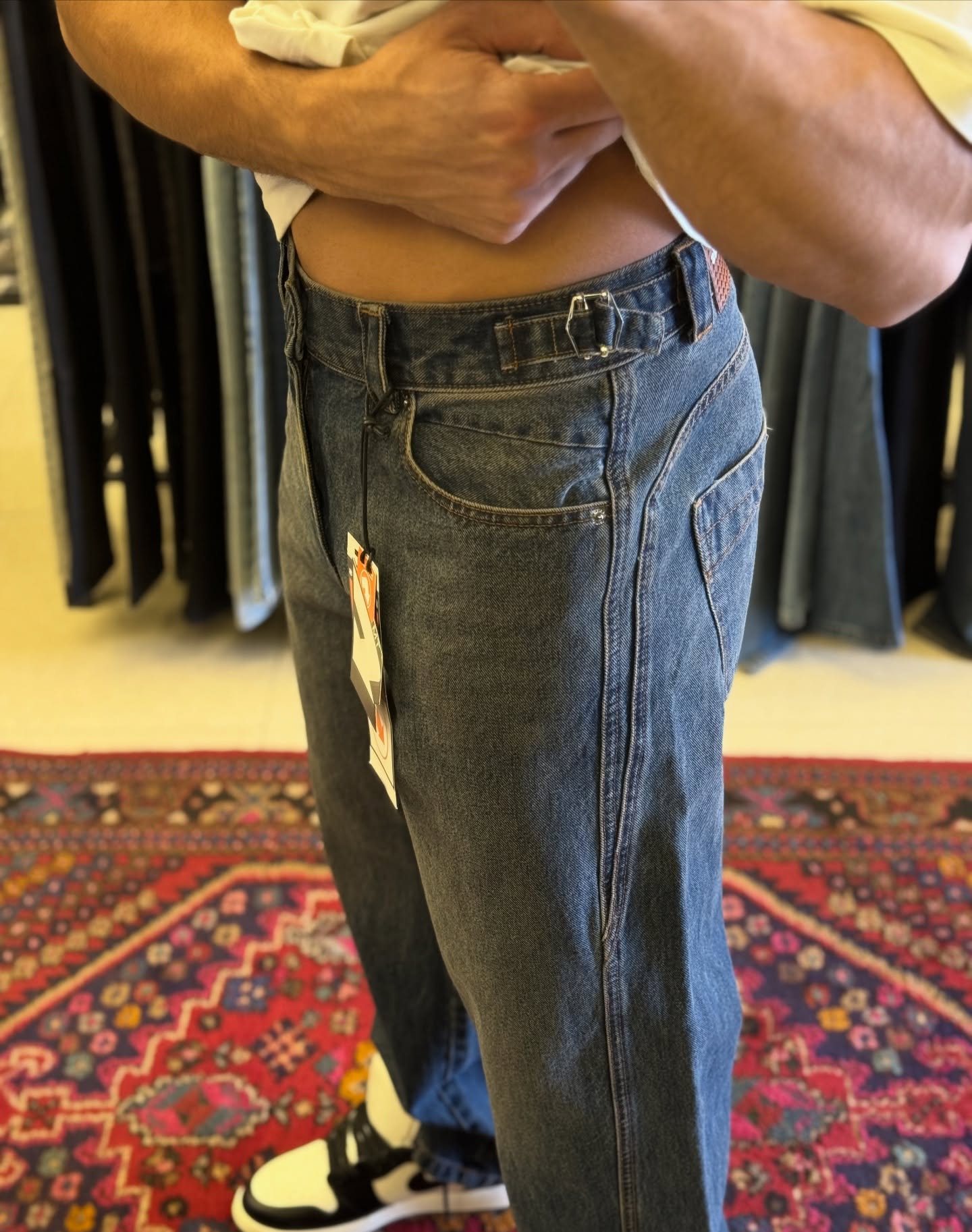 شلوار بگ — شلوار جین — یوفو استایل — رنگ مشکی — تصویر 6